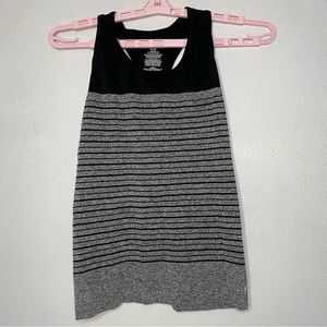 Danskin Now | Women's Activewear Muscle tee Size S